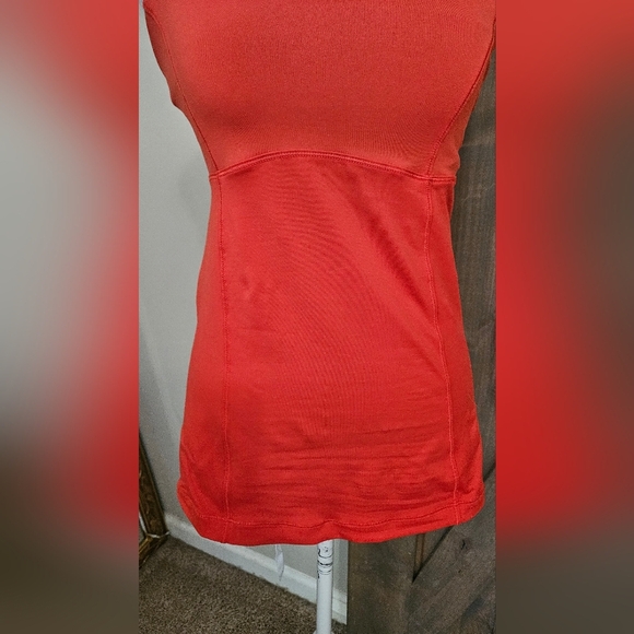 LULULEMON Happy Strappy Tank In Alarming Red.Size 6 - Picture 10 of 15